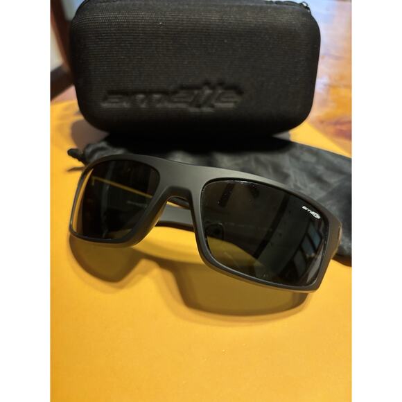 ARNETTE Conjure Sunglasses black Frame - Picture 1 of 6